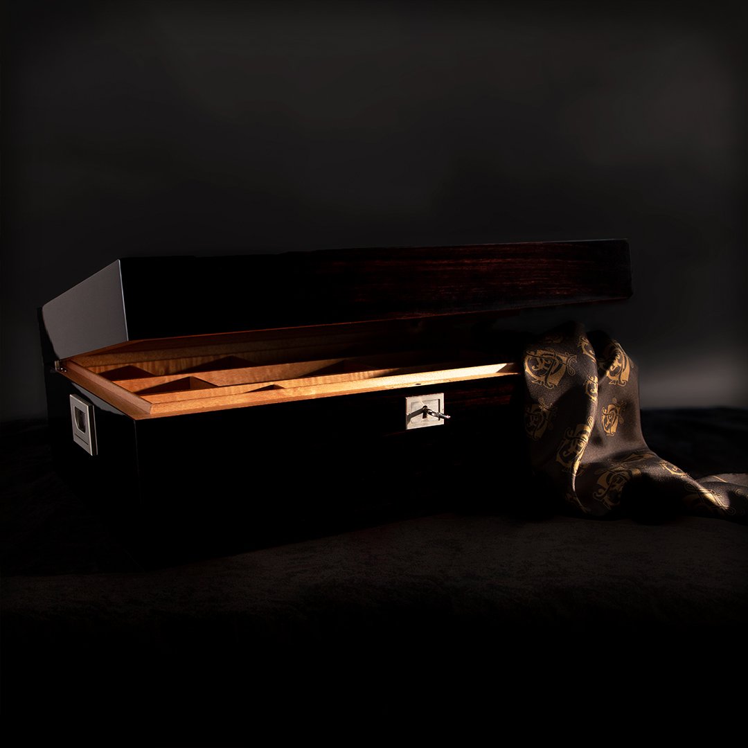 ⚜️The M-Collectible Vault Collection