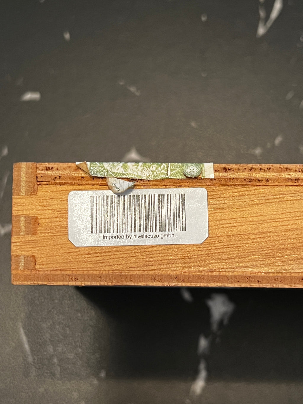 2011 Montecristo Petit Edmundo – Vintage | Box of 10 Cigars