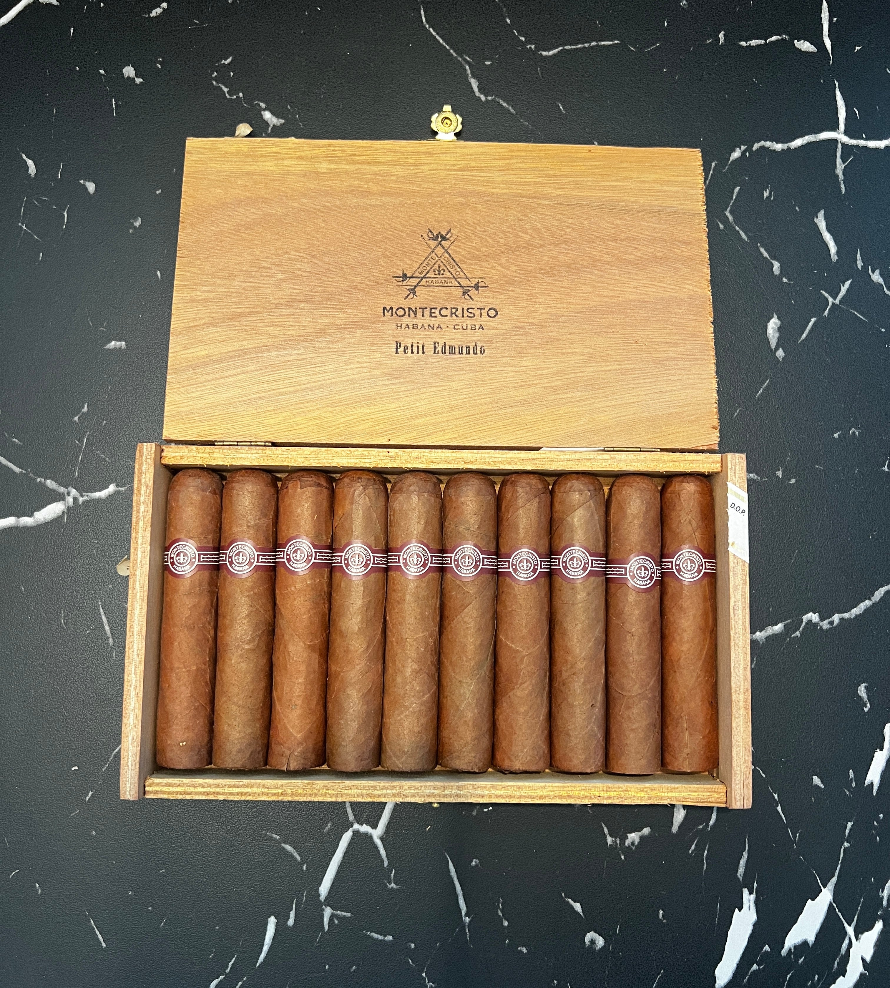 2011 Montecristo Petit Edmundo – Vintage | Box of 10 Cigars